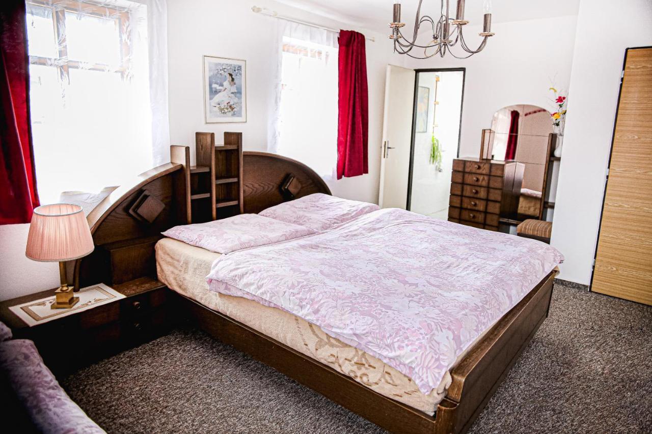 Hotel Stáj Newport Dolní Domaslavice Esterno foto
